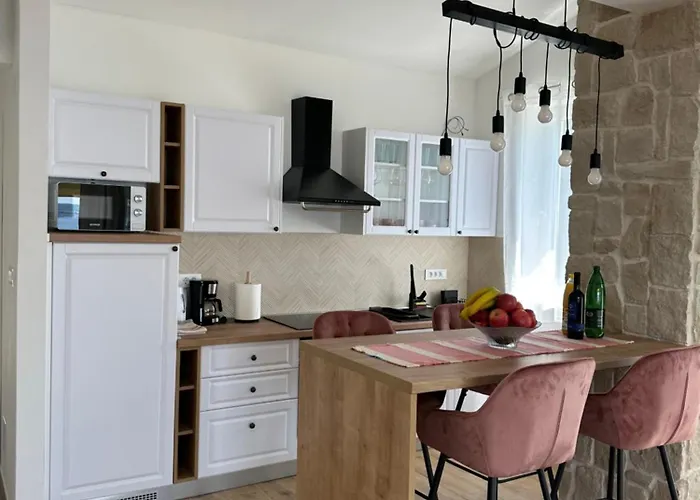 アパート Benko 2 ツリクヴェニツァ